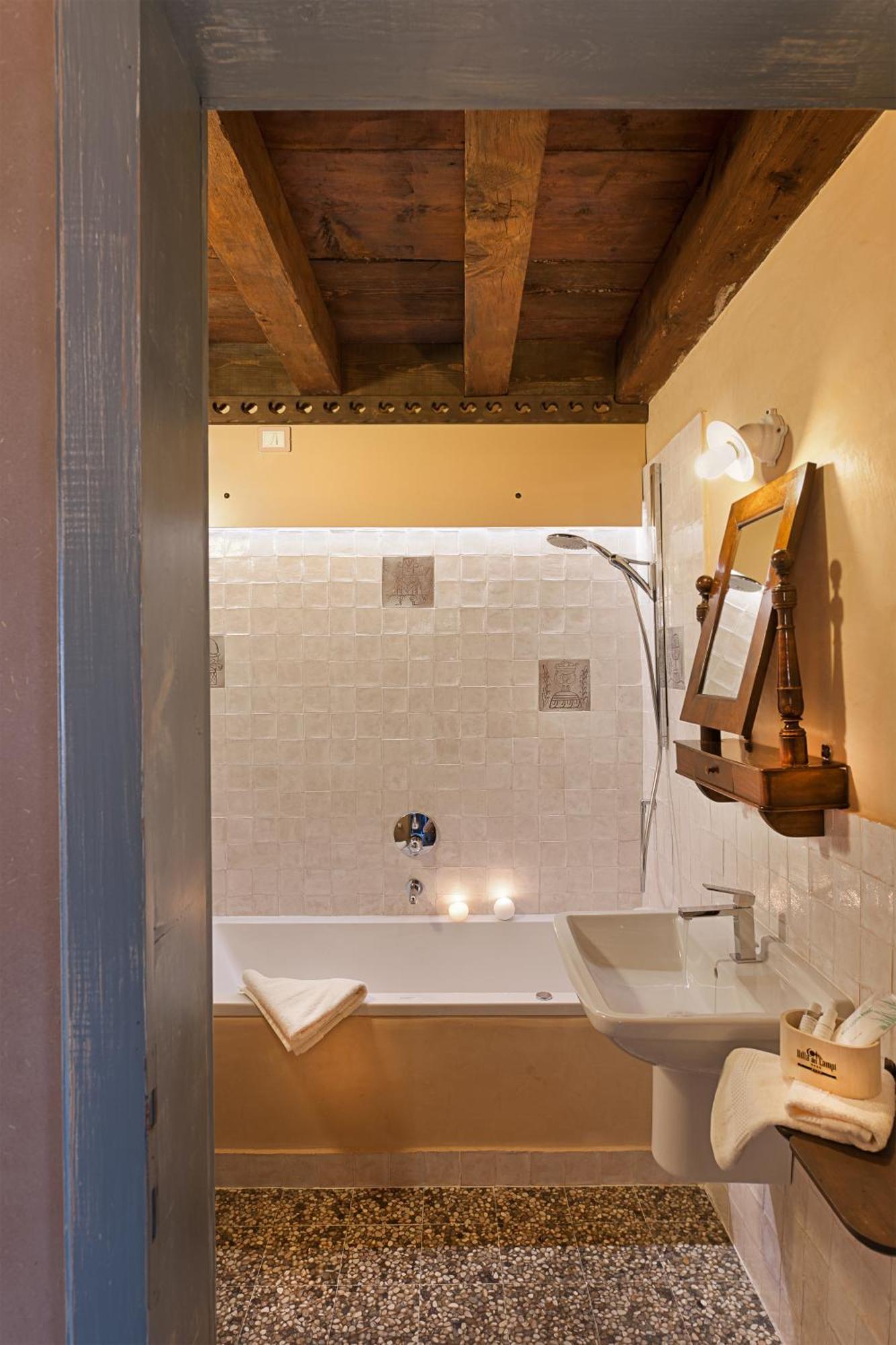 Boutique Hotel Villa Dei Campi กาวาร์โด ภายนอก รูปภาพ